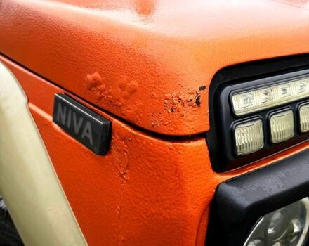 Оранжевый ВАЗ Нива, объемом двигателя 1.6 л и пробегом 300 тыс. км за 1999 $, фото 5 на Automoto.ua