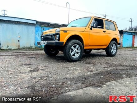 ВАЗ Нива 1980 у Кривому Розі на Automoto.ua Помаранчевий ВАЗ Нива, об'ємом двигуна 1.5 л та пробігом 250 тис. км за 3800 $, фото 1 на Automoto.ua