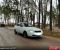 Белый ВАЗ Priora, объемом двигателя 16 л и пробегом 175 тыс. км за 3300 $, фото 1 на Automoto.ua