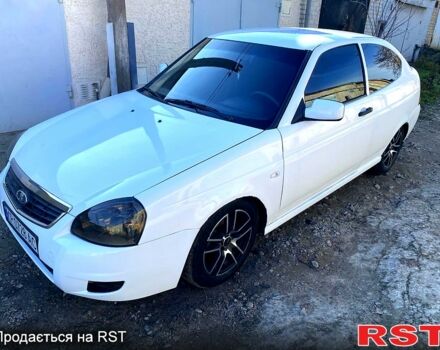 Білий ВАЗ Priora, об'ємом двигуна 1.6 л та пробігом 183 тис. км за 6200 $, фото 10 на Automoto.ua