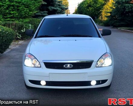 Білий ВАЗ Priora, об'ємом двигуна 1.6 л та пробігом 160 тис. км за 4450 $, фото 1 на Automoto.ua