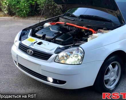 Білий ВАЗ Priora, об'ємом двигуна 1.6 л та пробігом 160 тис. км за 4450 $, фото 6 на Automoto.ua