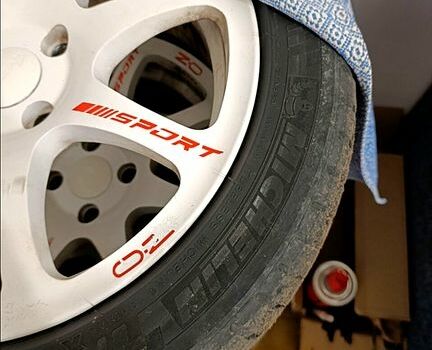 Белый ВАЗ Priora, объемом двигателя 1.6 л и пробегом 79 тыс. км за 4000 $, фото 11 на Automoto.ua