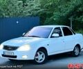 Белый ВАЗ Priora, объемом двигателя 1.6 л и пробегом 170 тыс. км за 3850 $, фото 1 на Automoto.ua