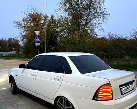 Белый ВАЗ Priora, объемом двигателя 1.6 л и пробегом 230 тыс. км за 4500 $, фото 2 на Automoto.ua