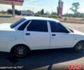 Белый ВАЗ Priora, объемом двигателя 1.6 л и пробегом 155 тыс. км за 4100 $, фото 4 на Automoto.ua
