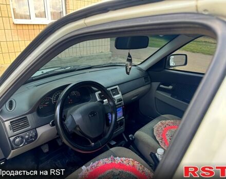 Білий ВАЗ Priora, об'ємом двигуна 1.6 л та пробігом 230 тис. км за 2350 $, фото 6 на Automoto.ua