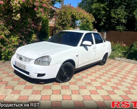 Белый ВАЗ Priora, объемом двигателя 1.6 л и пробегом 200 тыс. км за 1600 $, фото 4 на Automoto.ua