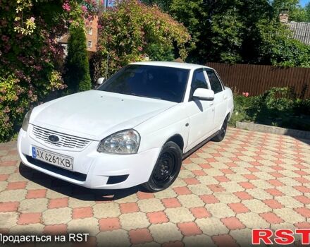 Белый ВАЗ Priora, объемом двигателя 1.6 л и пробегом 200 тыс. км за 1600 $, фото 3 на Automoto.ua