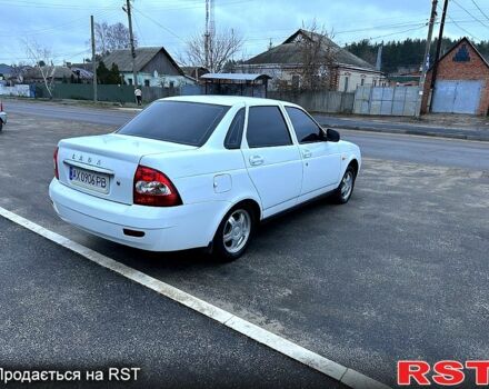 Белый ВАЗ Priora, объемом двигателя 1.6 л и пробегом 145 тыс. км за 3100 $, фото 5 на Automoto.ua