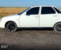 Белый ВАЗ Priora, объемом двигателя 1.6 л и пробегом 171 тыс. км за 1950 $, фото 1 на Automoto.ua