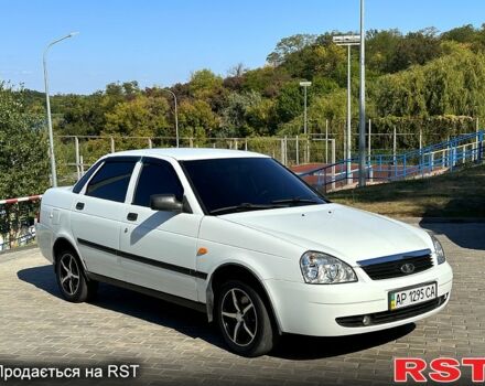 Білий ВАЗ Priora, об'ємом двигуна 1.6 л та пробігом 122 тис. км за 3200 $, фото 5 на Automoto.ua