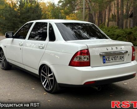 Белый ВАЗ Priora, объемом двигателя 1.6 л и пробегом 120 тыс. км за 6000 $, фото 8 на Automoto.ua