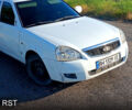 Белый ВАЗ Priora, объемом двигателя 1.6 л и пробегом 171 тыс. км за 1950 $, фото 7 на Automoto.ua