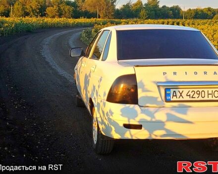 Белый ВАЗ Priora, объемом двигателя 1.6 л и пробегом 0 тыс. км за 2500 $, фото 2 на Automoto.ua