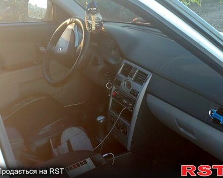 Белый ВАЗ Priora, объемом двигателя 1.6 л и пробегом 0 тыс. км за 2500 $, фото 4 на Automoto.ua