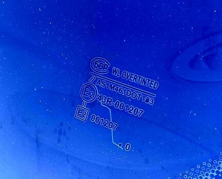 Белый ВАЗ Priora, объемом двигателя 1.6 л и пробегом 142 тыс. км за 2700 $, фото 7 на Automoto.ua