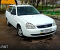 Белый ВАЗ Priora, объемом двигателя 1.6 л и пробегом 140 тыс. км за 2990 $, фото 2 на Automoto.ua
