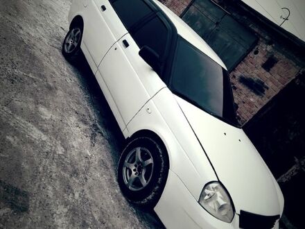 Білий ВАЗ Priora, об'ємом двигуна 1.6 л та пробігом 20000 тис. км за 2300 $, фото 1 на Automoto.ua