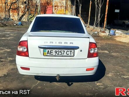 Белый ВАЗ Priora, объемом двигателя 1.6 л и пробегом 111 тыс. км за 2300 $, фото 1 на Automoto.ua