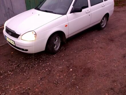 Белый ВАЗ Priora, объемом двигателя 1.6 л и пробегом 60 тыс. км за 3850 $, фото 1 на Automoto.ua