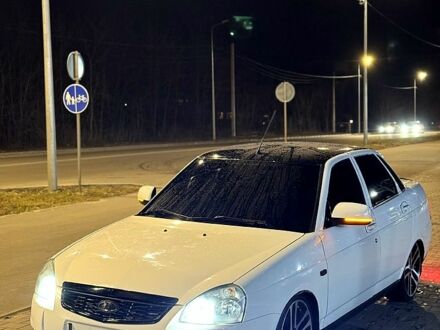 Білий ВАЗ Priora, об'ємом двигуна 1.6 л та пробігом 154 тис. км за 4700 $, фото 1 на Automoto.ua