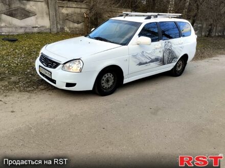Белый ВАЗ Priora, объемом двигателя 1.6 л и пробегом 213 тыс. км за 1850 $, фото 1 на Automoto.ua