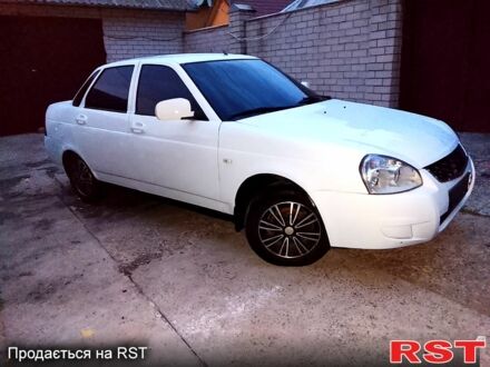 Білий ВАЗ Priora, об'ємом двигуна 1.6 л та пробігом 150 тис. км за 3200 $, фото 1 на Automoto.ua