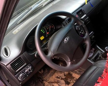 Бежевий ВАЗ Priora, об'ємом двигуна 1.6 л та пробігом 100 тис. км за 2000 $, фото 2 на Automoto.ua