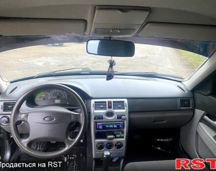 Черный ВАЗ Priora, объемом двигателя 1.6 л и пробегом 180 тыс. км за 2500 $, фото 7 на Automoto.ua