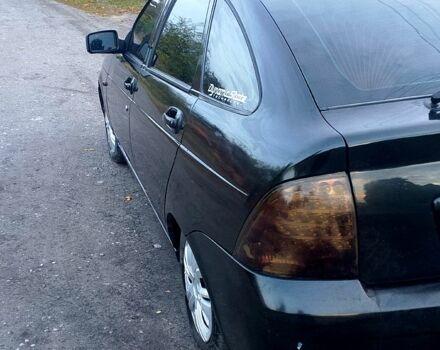 Черный ВАЗ Priora, объемом двигателя 1.6 л и пробегом 186 тыс. км за 2100 $, фото 4 на Automoto.ua