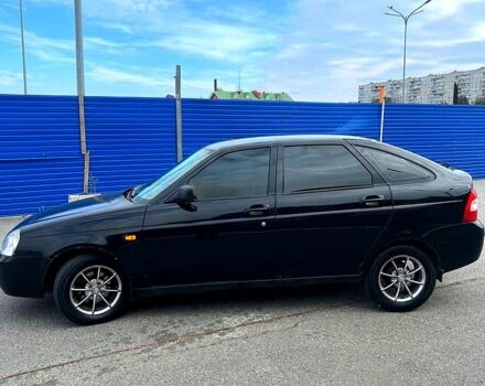 Черный ВАЗ Priora, объемом двигателя 1.6 л и пробегом 198 тыс. км за 2699 $, фото 1 на Automoto.ua