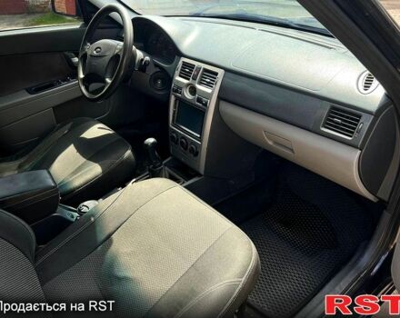 Черный ВАЗ Priora, объемом двигателя 1.6 л и пробегом 300 тыс. км за 2700 $, фото 11 на Automoto.ua