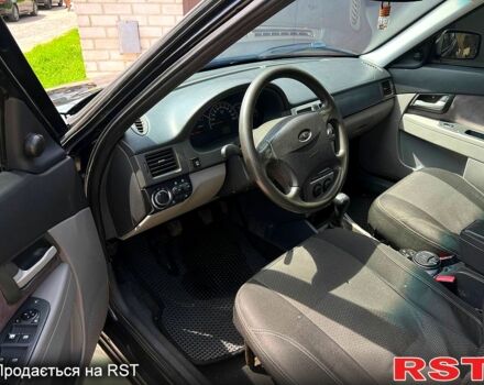 Черный ВАЗ Priora, объемом двигателя 1.6 л и пробегом 300 тыс. км за 2700 $, фото 9 на Automoto.ua