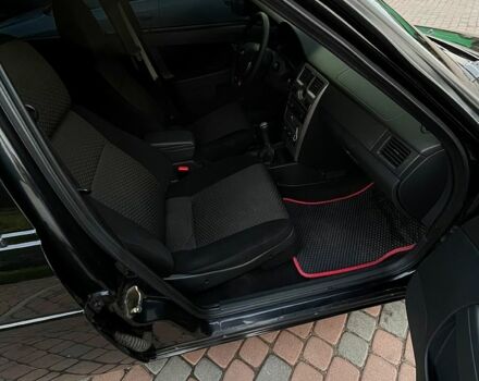Черный ВАЗ Priora, объемом двигателя 1.6 л и пробегом 104 тыс. км за 4500 $, фото 7 на Automoto.ua