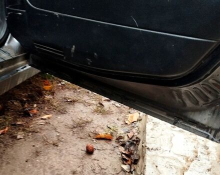 Черный ВАЗ Priora, объемом двигателя 1.6 л и пробегом 330 тыс. км за 2400 $, фото 6 на Automoto.ua