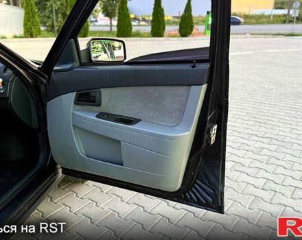 Черный ВАЗ Priora, объемом двигателя 1.6 л и пробегом 220 тыс. км за 2200 $, фото 4 на Automoto.ua