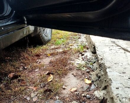 Черный ВАЗ Priora, объемом двигателя 1.6 л и пробегом 330 тыс. км за 2400 $, фото 10 на Automoto.ua