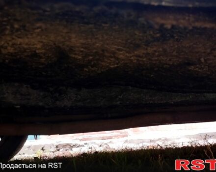 Черный ВАЗ Priora, объемом двигателя 1.6 л и пробегом 330 тыс. км за 2400 $, фото 5 на Automoto.ua