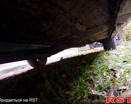 Черный ВАЗ Priora, объемом двигателя 1.6 л и пробегом 330 тыс. км за 2400 $, фото 7 на Automoto.ua