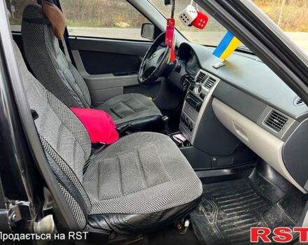 Черный ВАЗ Priora, объемом двигателя 1.6 л и пробегом 105 тыс. км за 4000 $, фото 11 на Automoto.ua