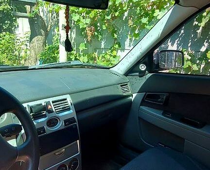 Чорний ВАЗ Priora, об'ємом двигуна 1.6 л та пробігом 110 тис. км за 3700 $, фото 2 на Automoto.ua
