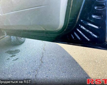 Черный ВАЗ Priora, объемом двигателя 1.6 л и пробегом 300 тыс. км за 3000 $, фото 7 на Automoto.ua