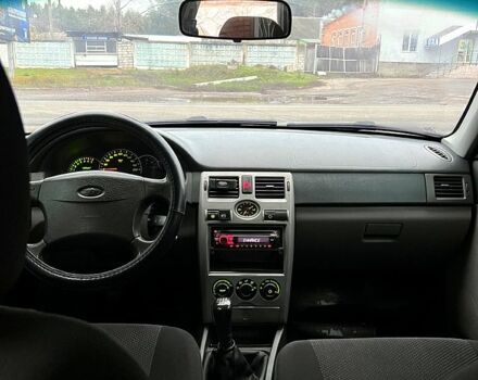 Чорний ВАЗ Priora, об'ємом двигуна 1.6 л та пробігом 156 тис. км за 2300 $, фото 9 на Automoto.ua