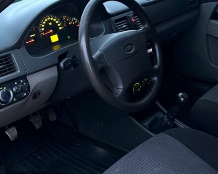 Черный ВАЗ Priora, объемом двигателя 1.6 л и пробегом 190 тыс. км за 3100 $, фото 10 на Automoto.ua