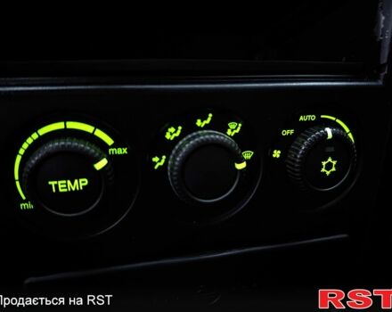 Черный ВАЗ Priora, объемом двигателя 1.6 л и пробегом 190 тыс. км за 3100 $, фото 8 на Automoto.ua