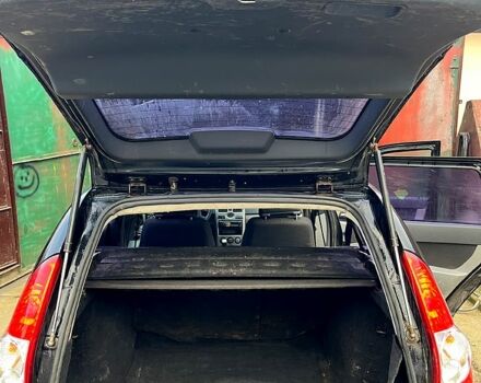 Чорний ВАЗ Priora, об'ємом двигуна 1.6 л та пробігом 283 тис. км за 1000 $, фото 4 на Automoto.ua