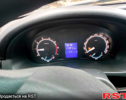 Коричневый ВАЗ Priora, объемом двигателя 1.6 л и пробегом 280 тыс. км за 3800 $, фото 5 на Automoto.ua