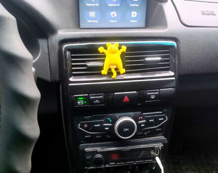 Коричневый ВАЗ Priora, объемом двигателя 1.6 л и пробегом 280 тыс. км за 3800 $, фото 4 на Automoto.ua