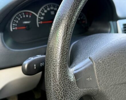 Красный ВАЗ Priora, объемом двигателя 1.6 л и пробегом 60 тыс. км за 5500 $, фото 4 на Automoto.ua